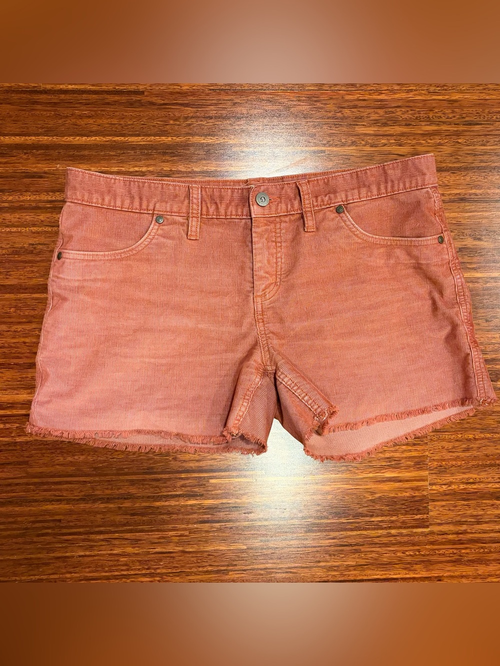Carve Designs Oahu Corduroy Shorts Womens Size 8 Rust Organic Cotton 4”